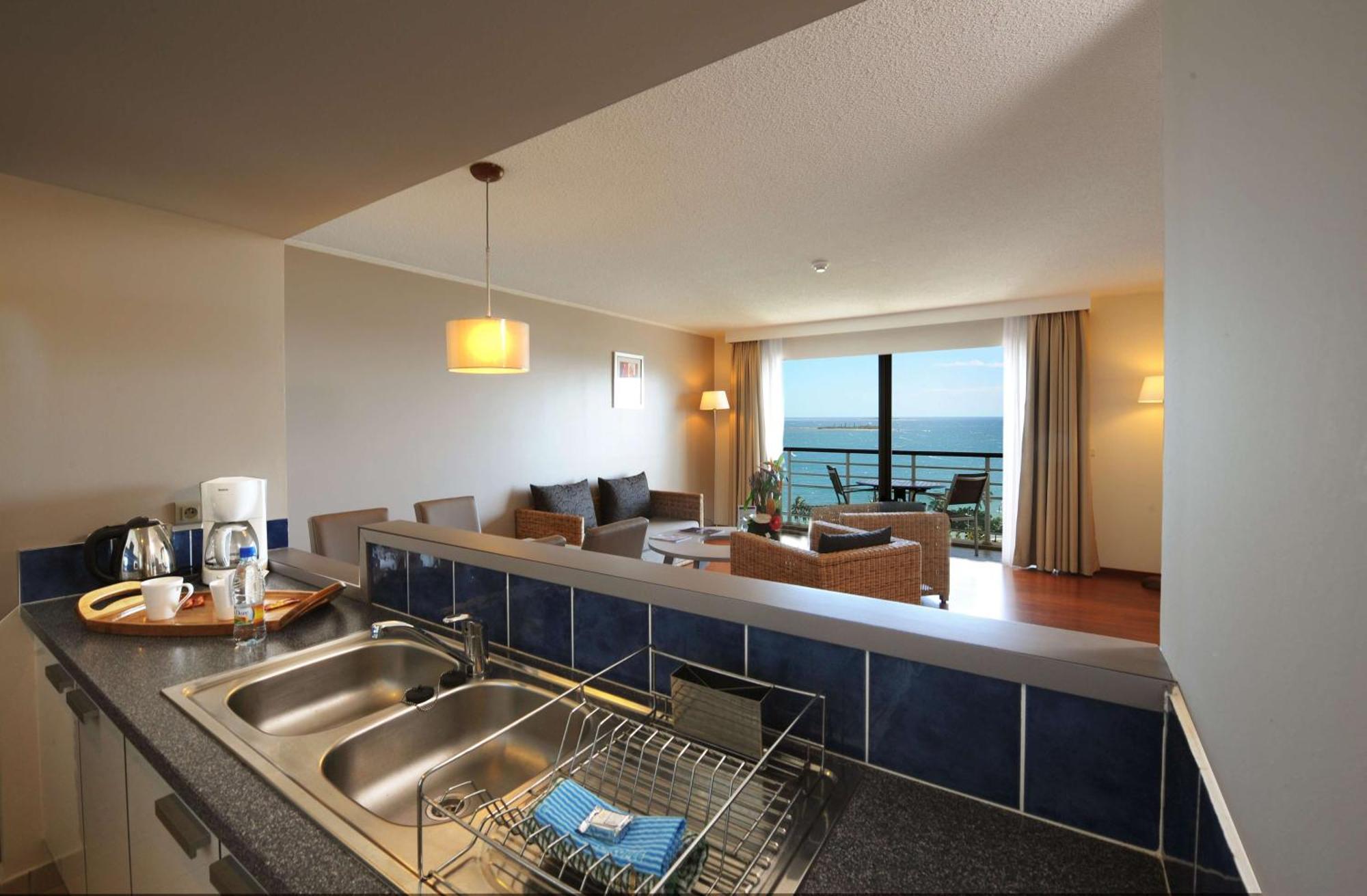 Hilton Noumea La Promenade Residences Экстерьер фото