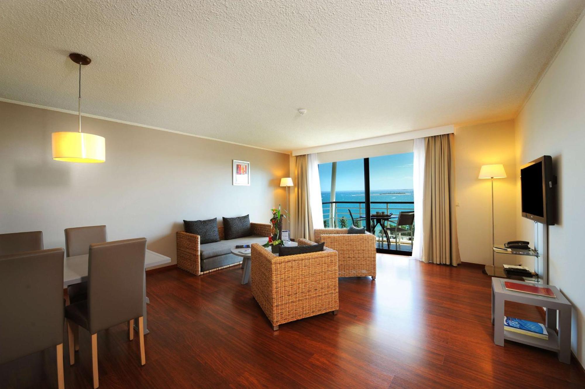 Hilton Noumea La Promenade Residences Экстерьер фото